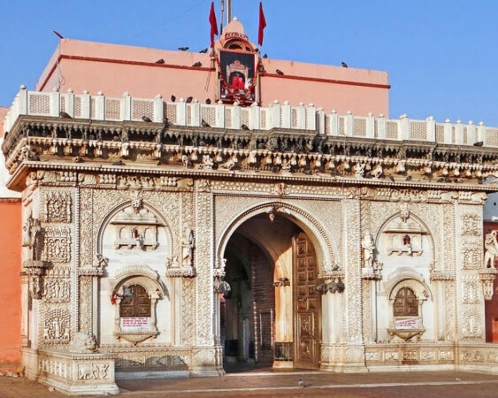 3. Temples of Rats – Rajasthan.👌