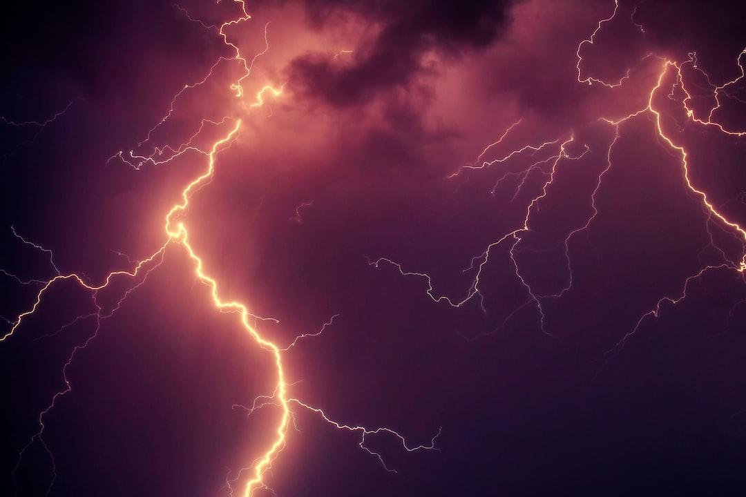 4-Steps of Lightning