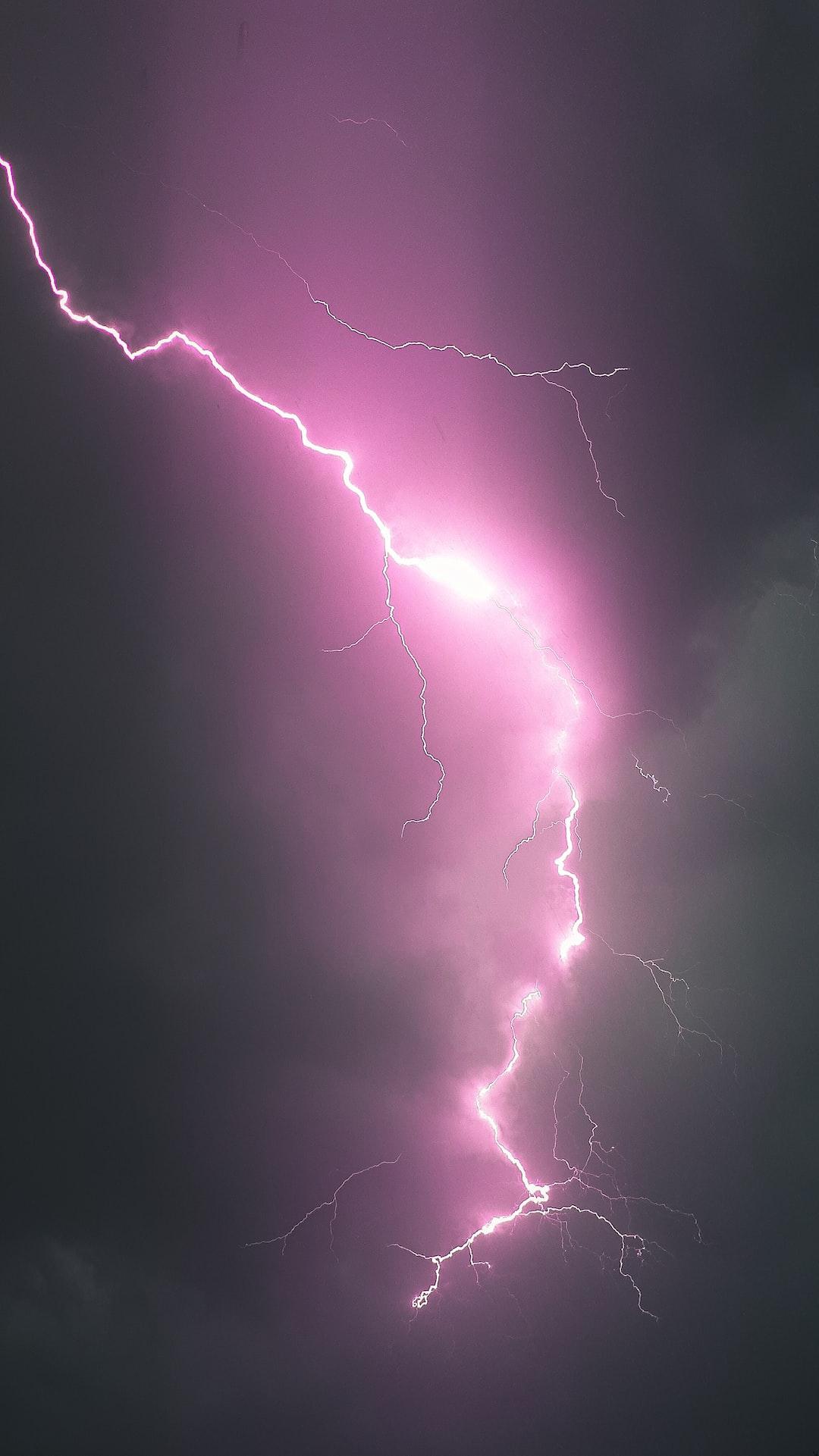 4-Steps of Lightning