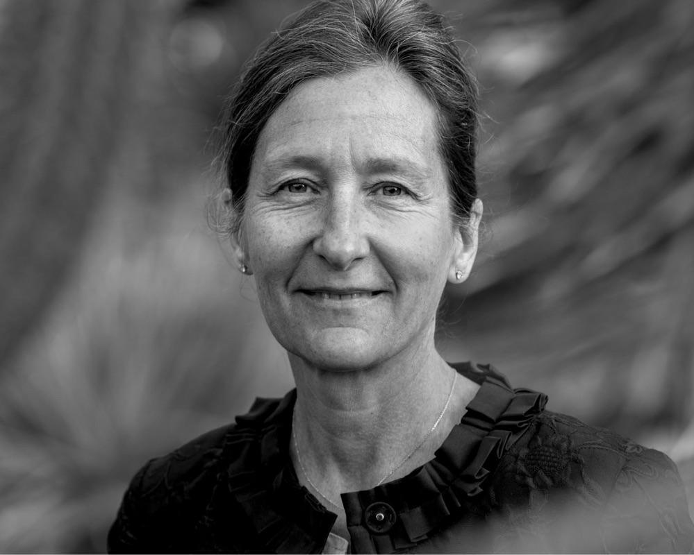 ANNA LEMBKE MD