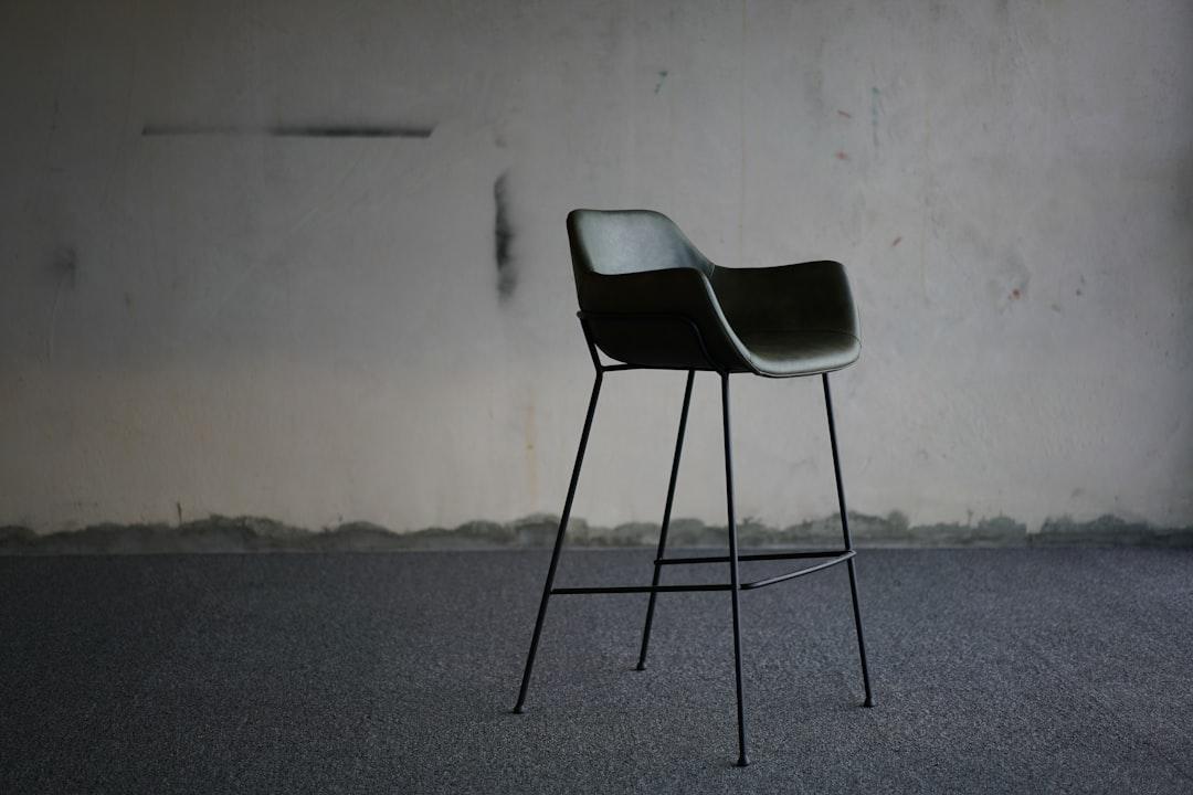 📖 Chapter 4: A Stable Seat