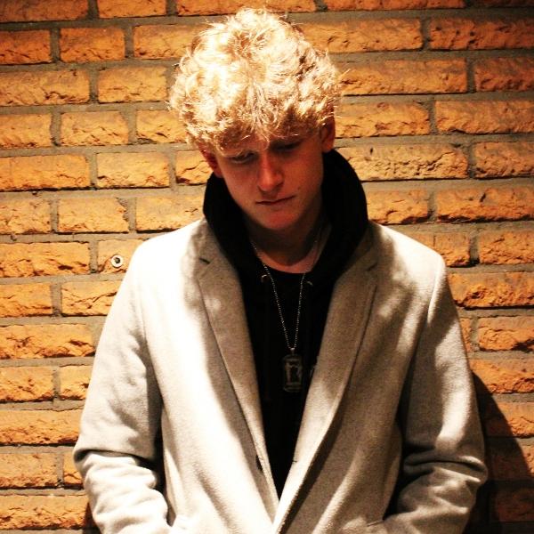 Aaron Wiebecke (@zwokey) - Profile Photo